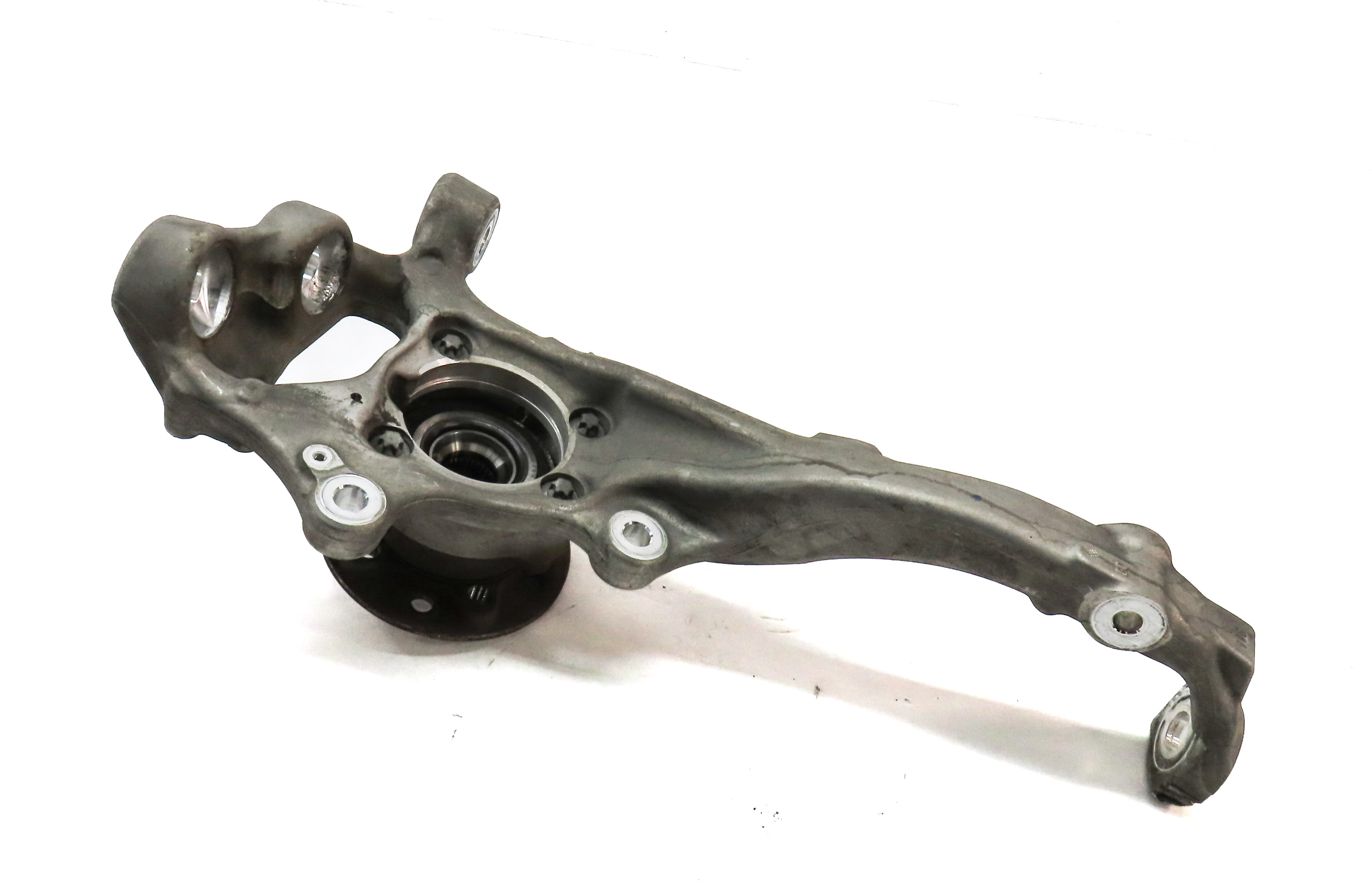 2016-2022 MERCEDES GLC300 GLC350E (X253) FRONT RIGHT PASSENGER SPINDLE KNUCKLE — exact item pictured